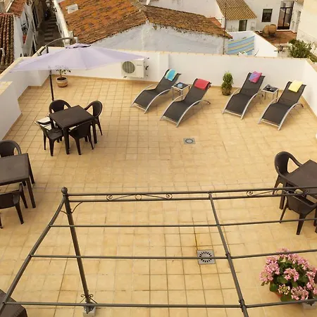 Ambrosia Apartment *